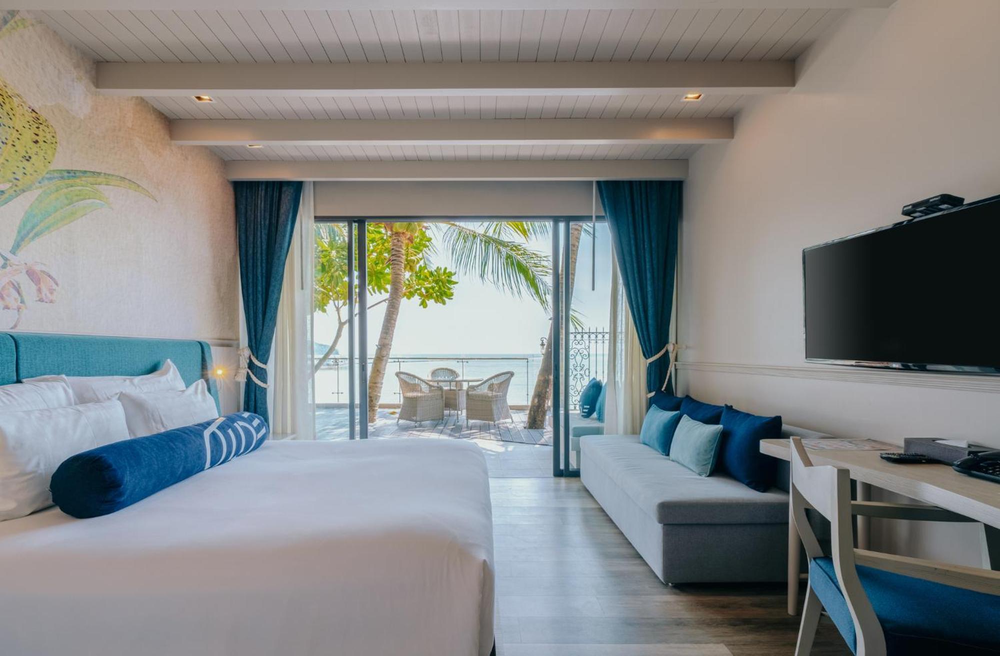 Hotel Tide Phuket Beachfront Exterior photo Deluxe Beachfront