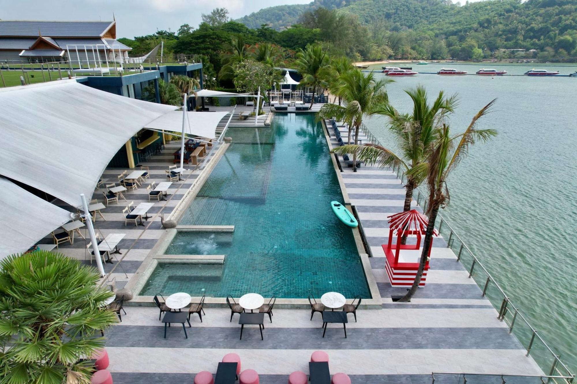 Hotel Tide Phuket Beachfront Exterior photo The swimming pool at the hotel